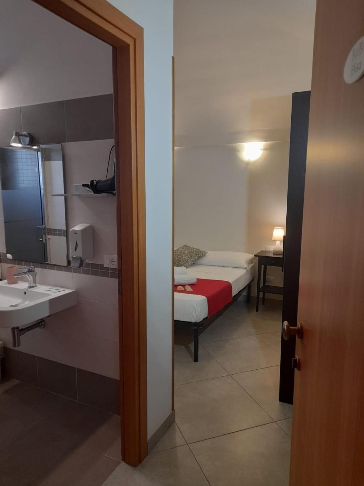 Ro.Ri. Rooms Сан-Вито-Ло-Капо Экстерьер фото